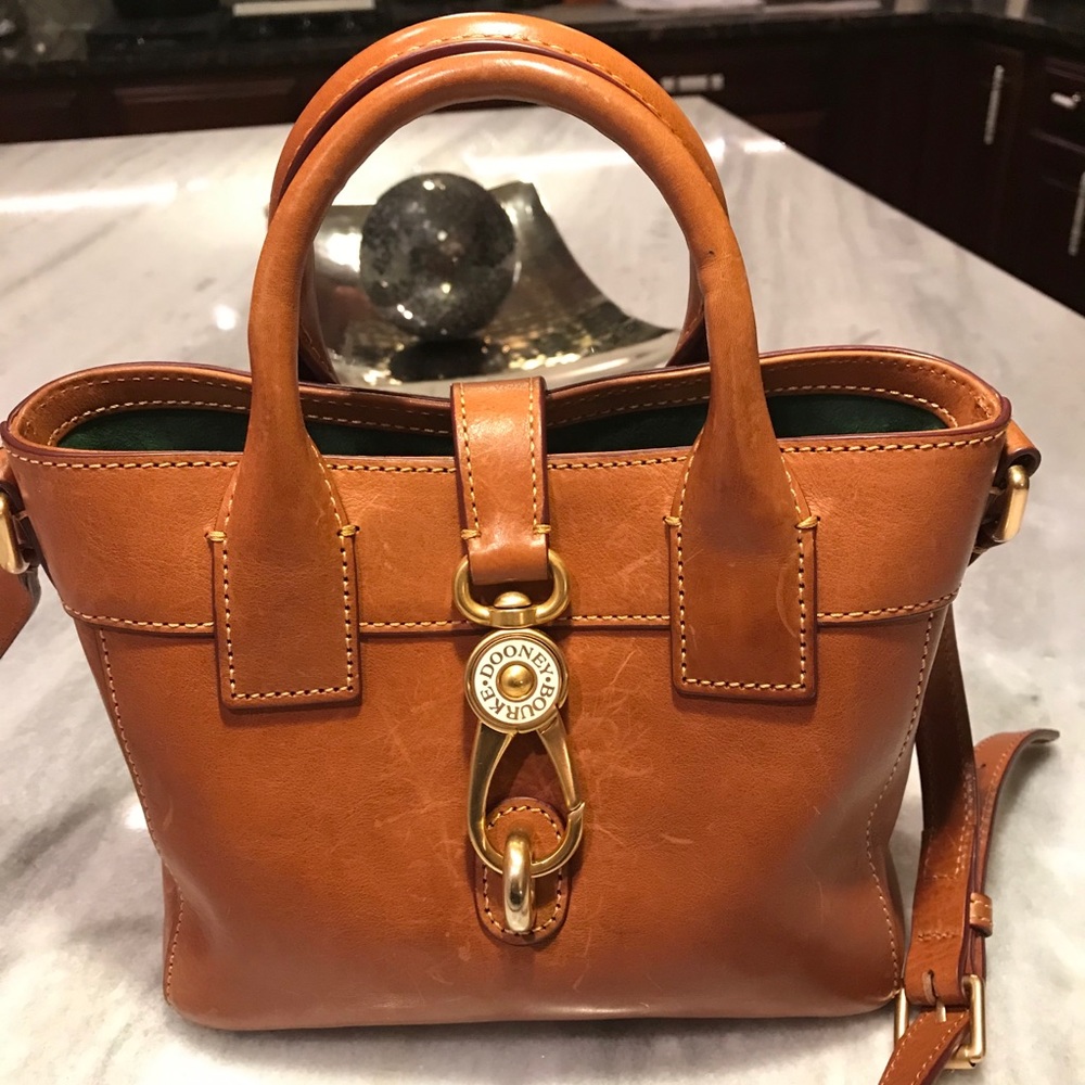 DOONEY Fabulous Florentine Sm cross-body Like NEW